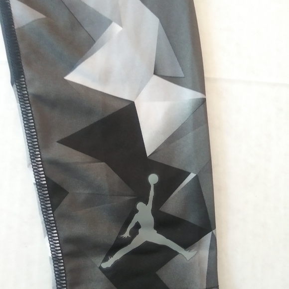Jordan compression tights. New. Men's S - Picture 4 of 6
